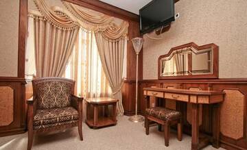 Улучшенные апартаменты в Отеле Мирский Замок
